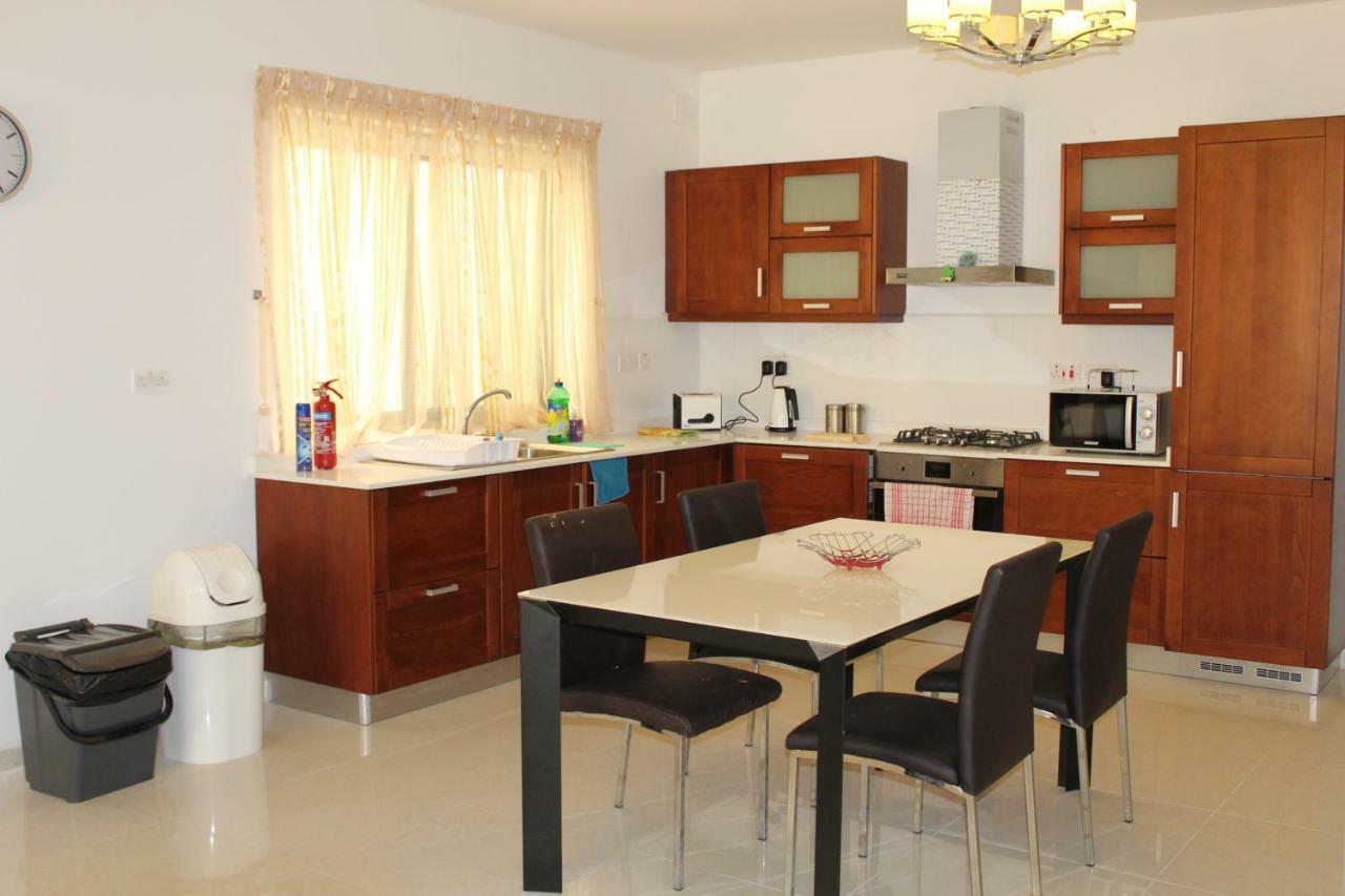 Aurora Apartment Mellieha Ngoại thất bức ảnh